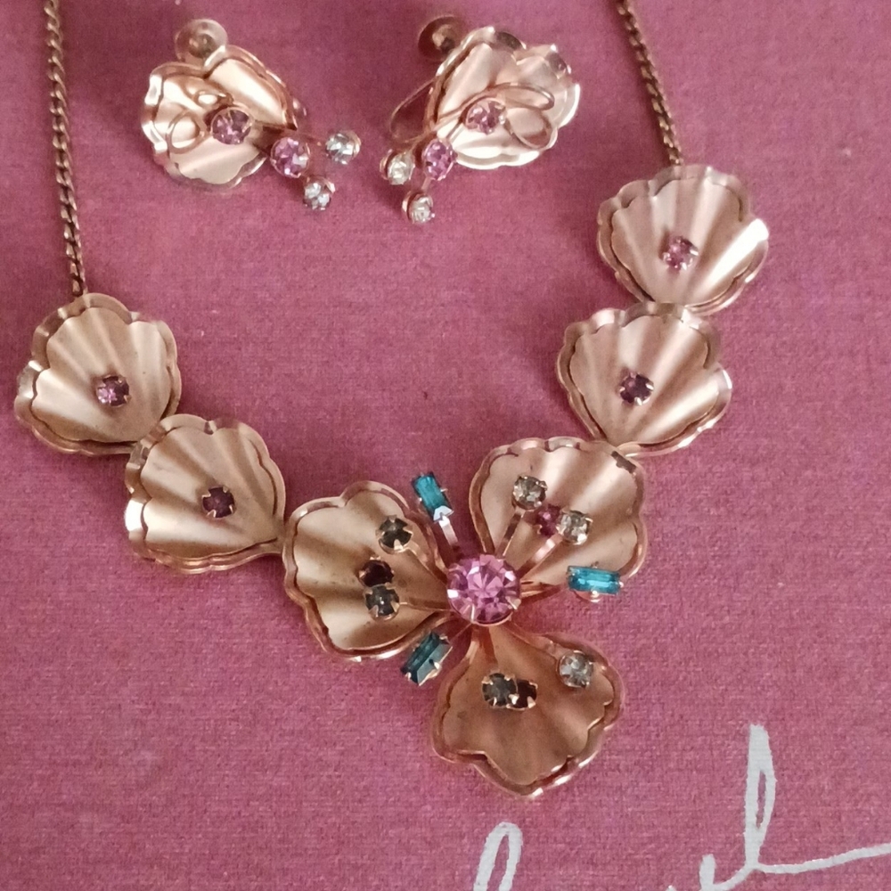 Bugbee Niles Vtg BN Necklace Earring Set Rose Gold Pink Blue Jewels